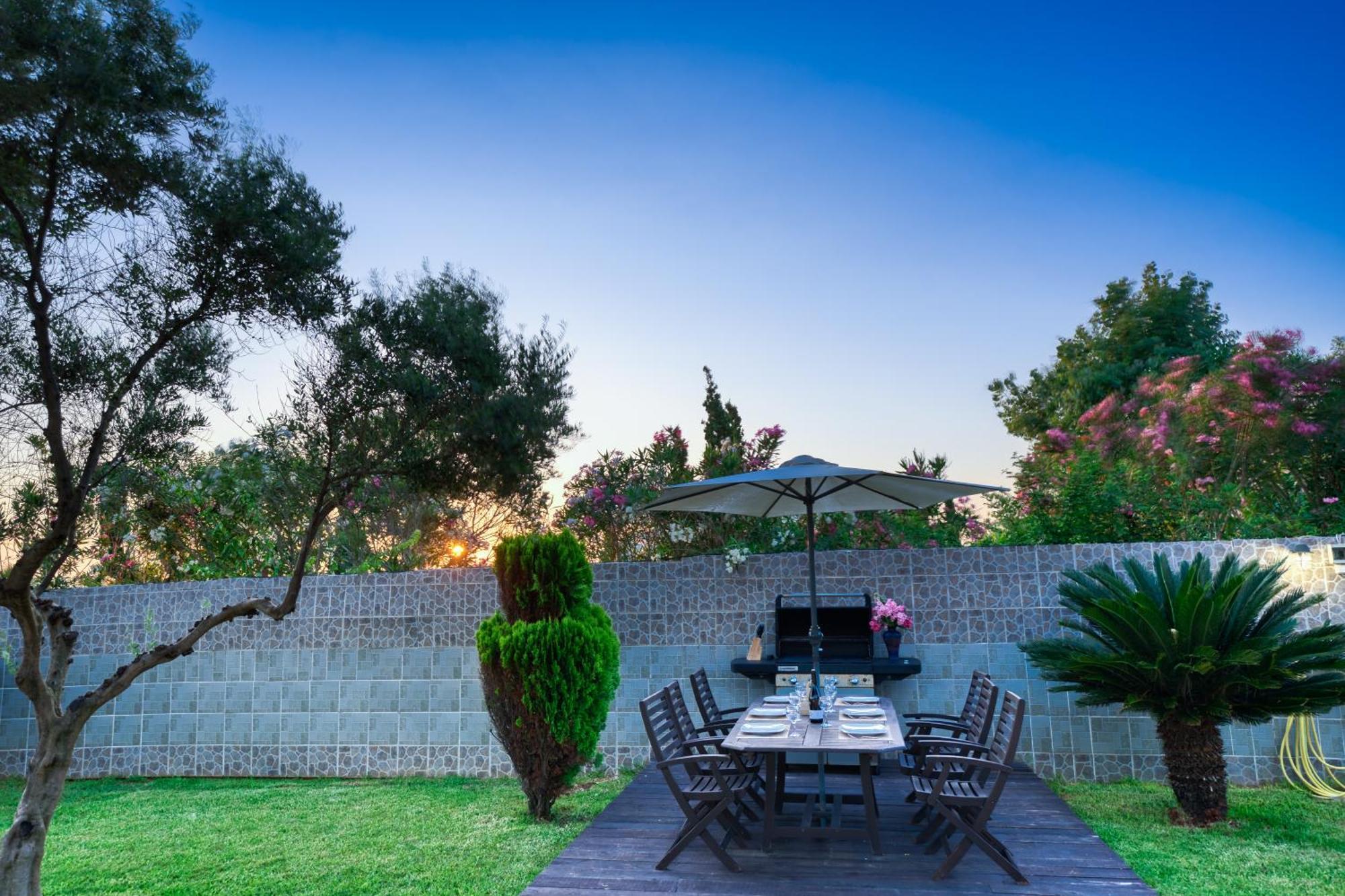 Villa Angela Ágios Matthaíos 외부 사진